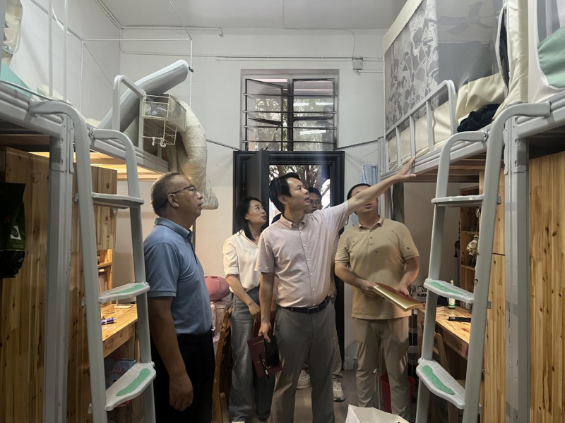 药学院开展迎新筹备工作 全面巡查新生宿舍与实训场地